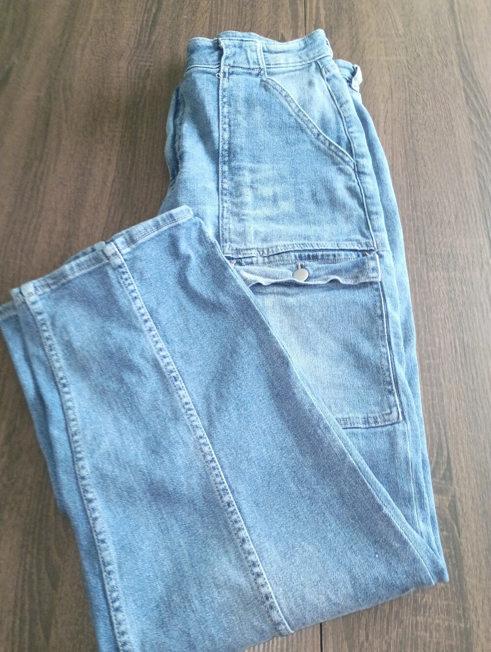 Fashion Nova Womens Size 9 Cargo Jeans Medium Wash Front Seam Pocket